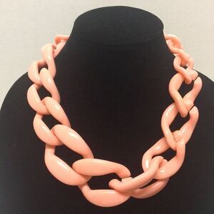 Ella & Elly Bold Link Statement Necklace